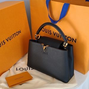 Louis Vuitton Capucines MM Black Shoulder Bag. NWT